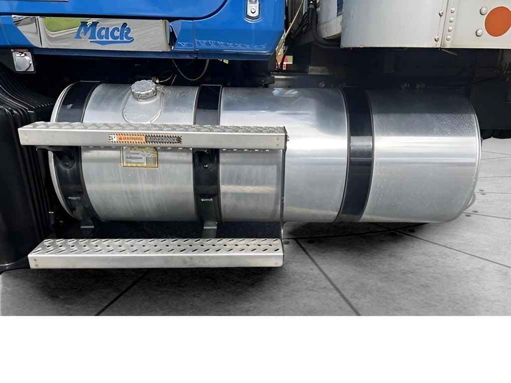 2023 Mack - image 49