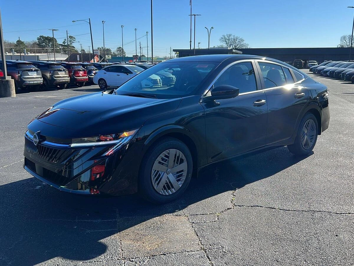 2026 Nissan Sentra S's photo