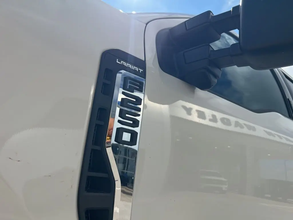 2026 Ford F-250 photo 11