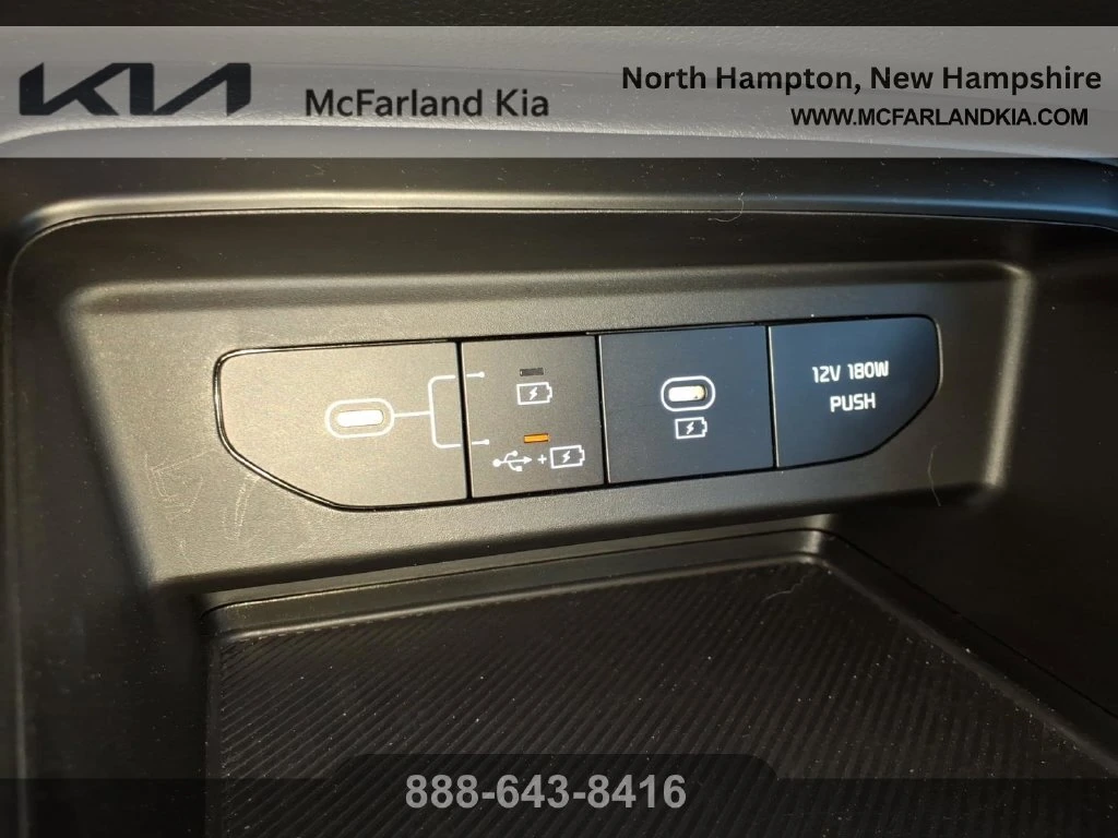 2025 Kia K5 LXS - Photo 19