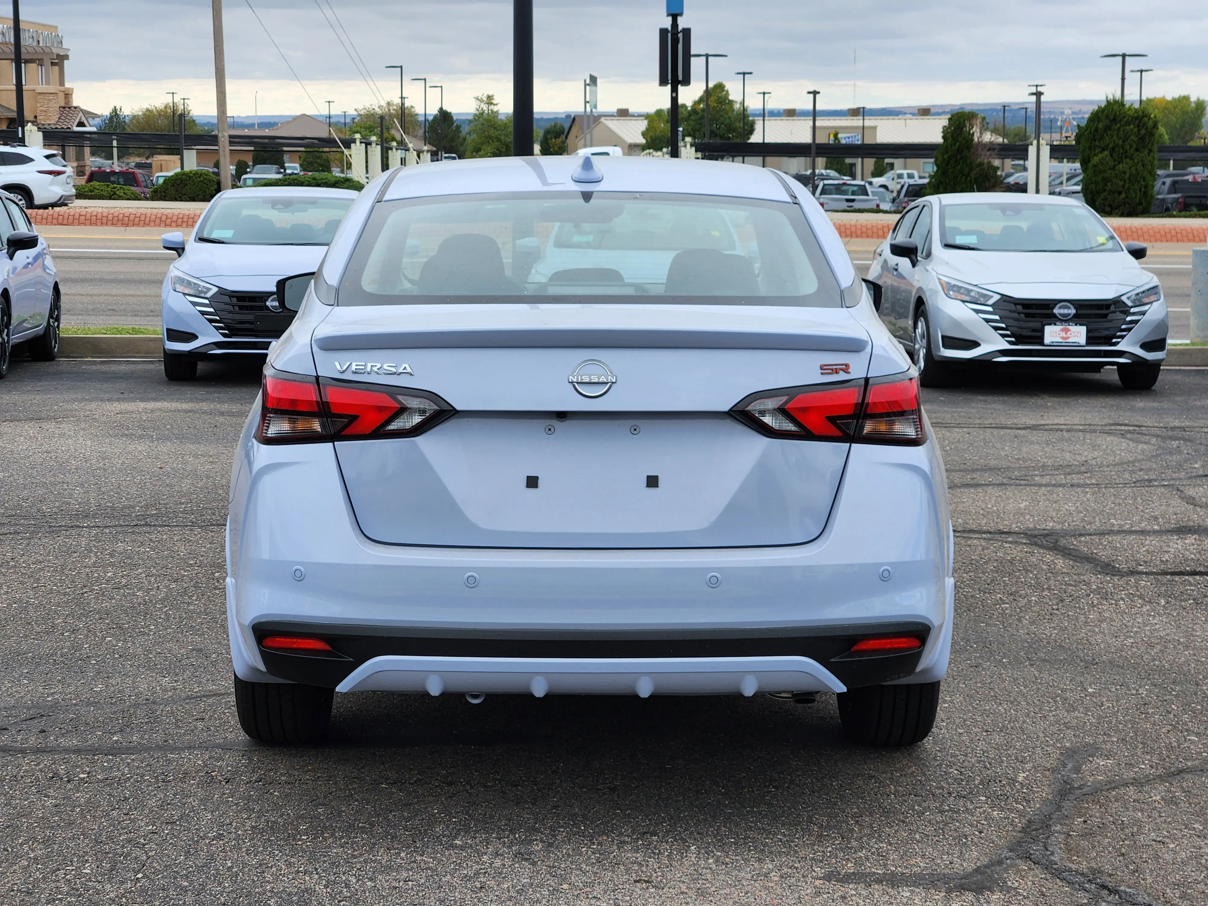 2025 Nissan Versa SR photo 3