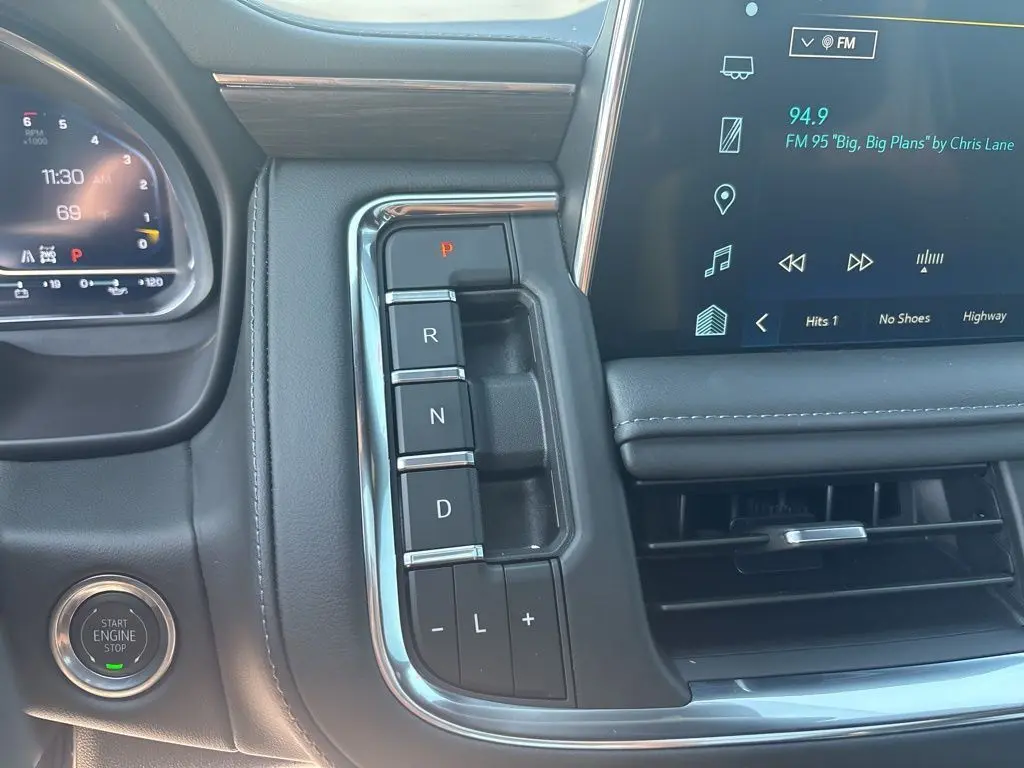2024 Chevrolet Tahoe Z71 photo 21