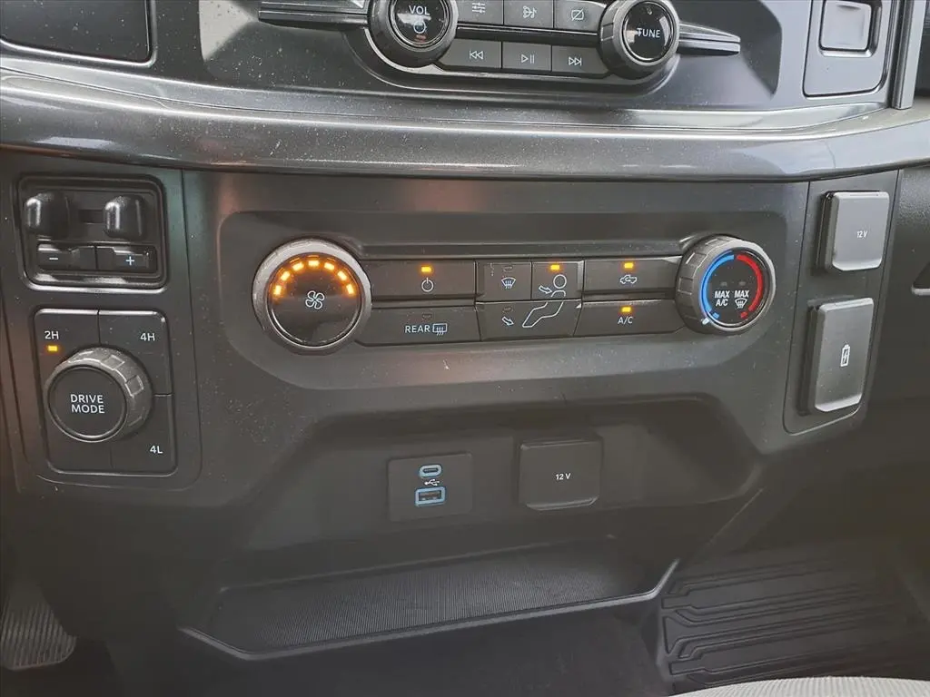 2021 Ford F-150 XL photo 25