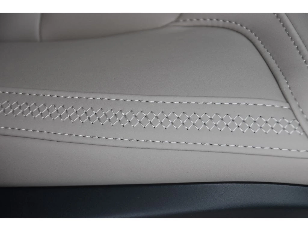 2026 Volvo - image 34