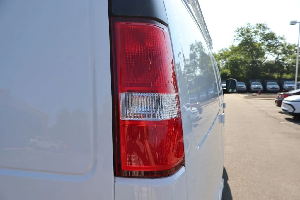 2025 Chevrolet Express Cargo Work Van - Photo 29