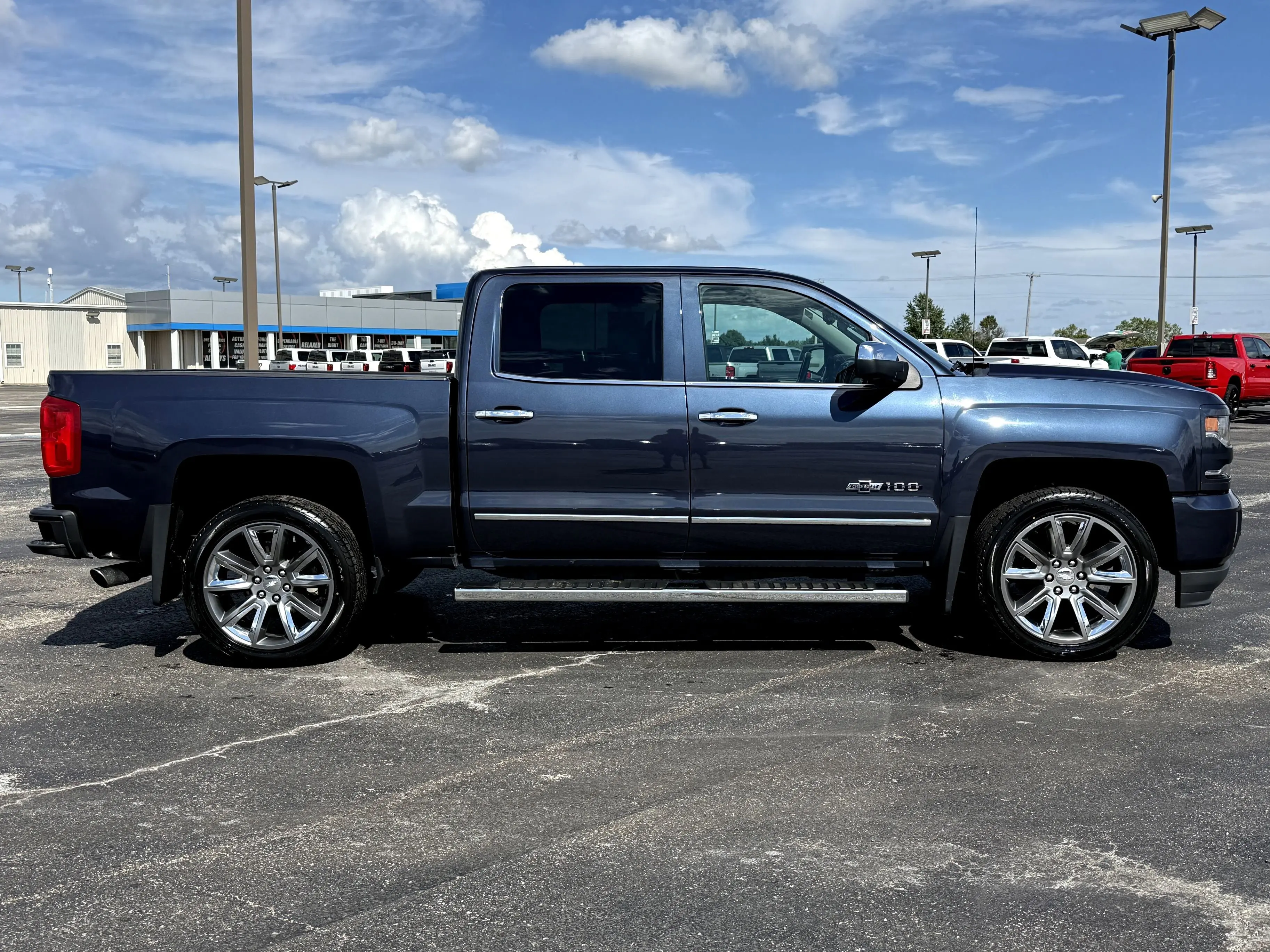 2018 Chevrolet Silverado 1500 LTZ photo 2