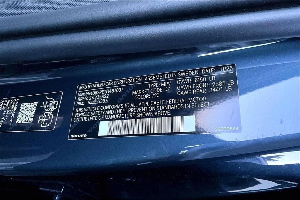 2026 Volvo - image 14
