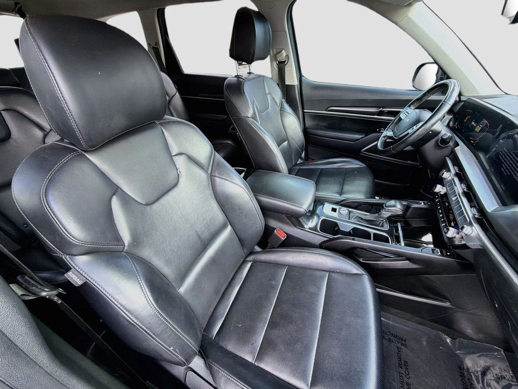 2024 Kia Telluride S - Photo 13