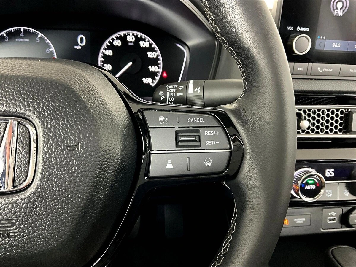 2024 Honda Civic EX - Photo 12