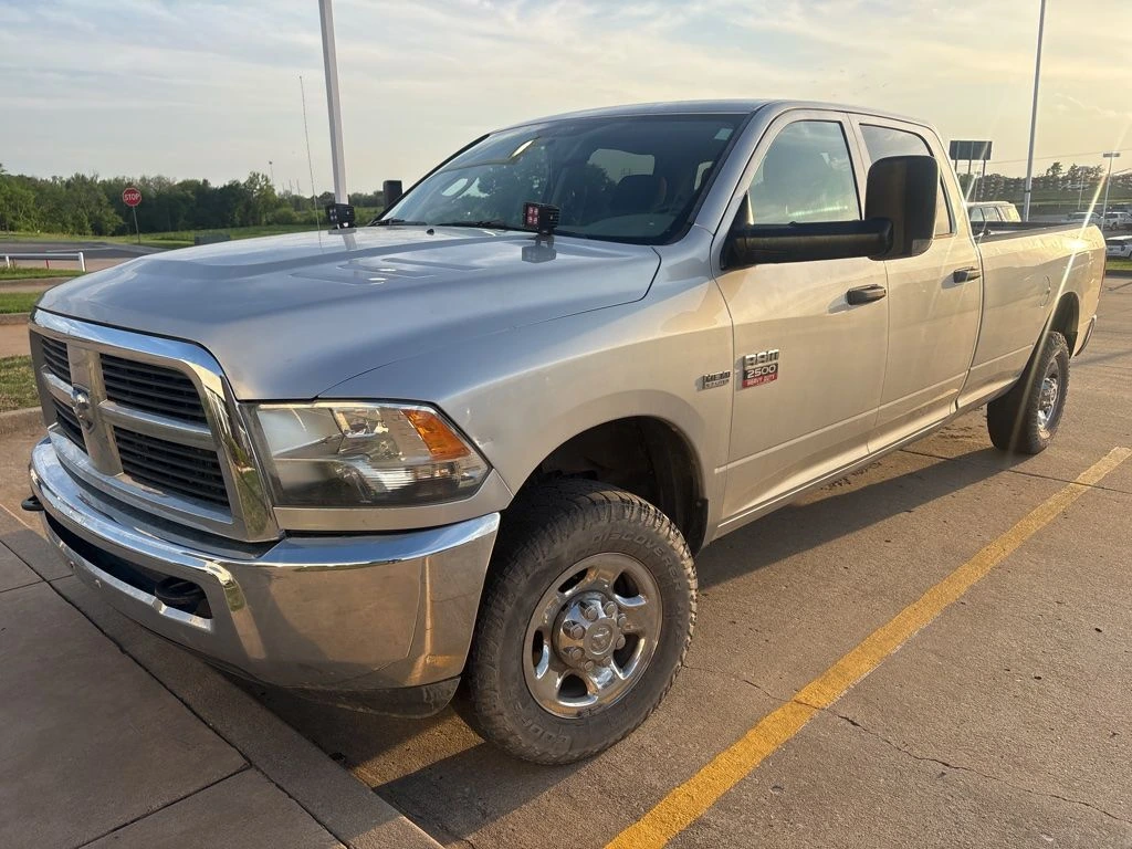 2012 RAM 2500 ST 4X4 Crew Cab LWB's photo