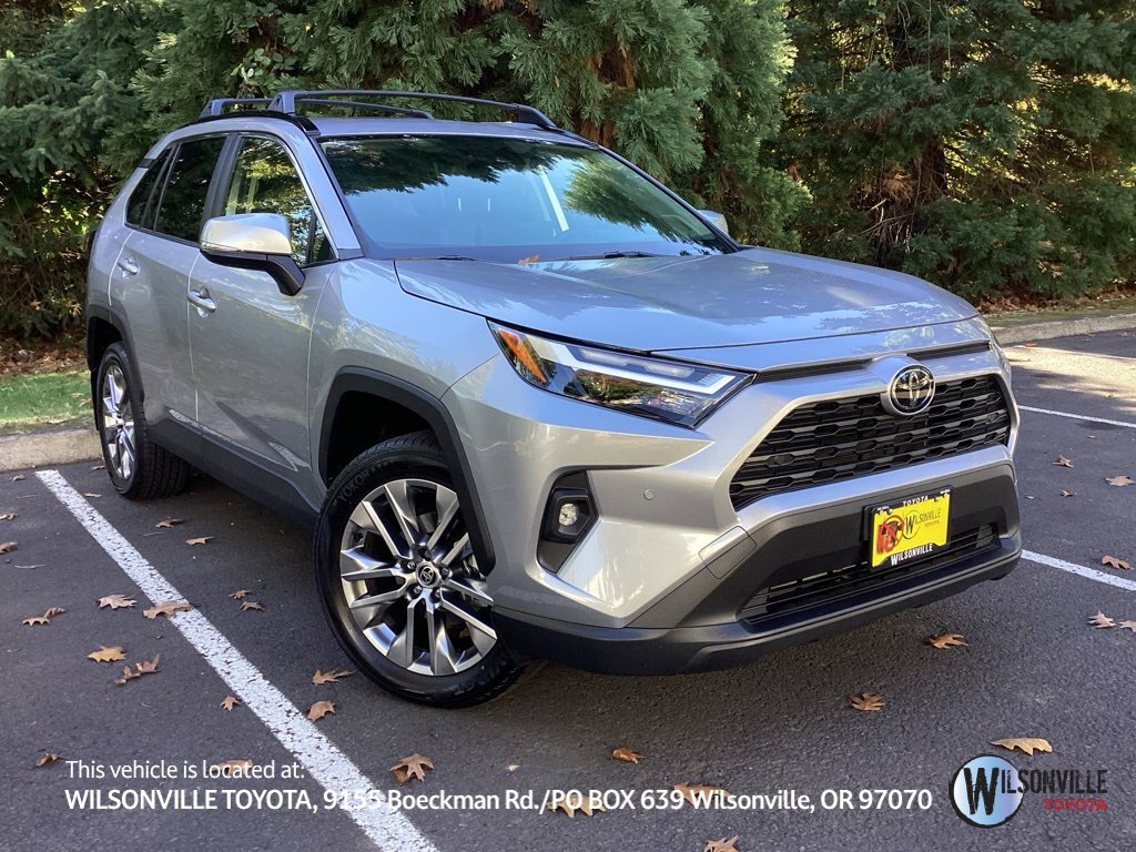 2025 Toyota RAV4 XLE Premium