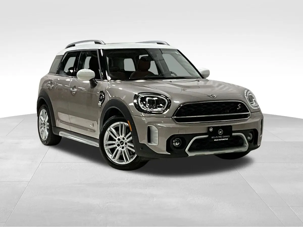 2022 MINI Countryman S's photo