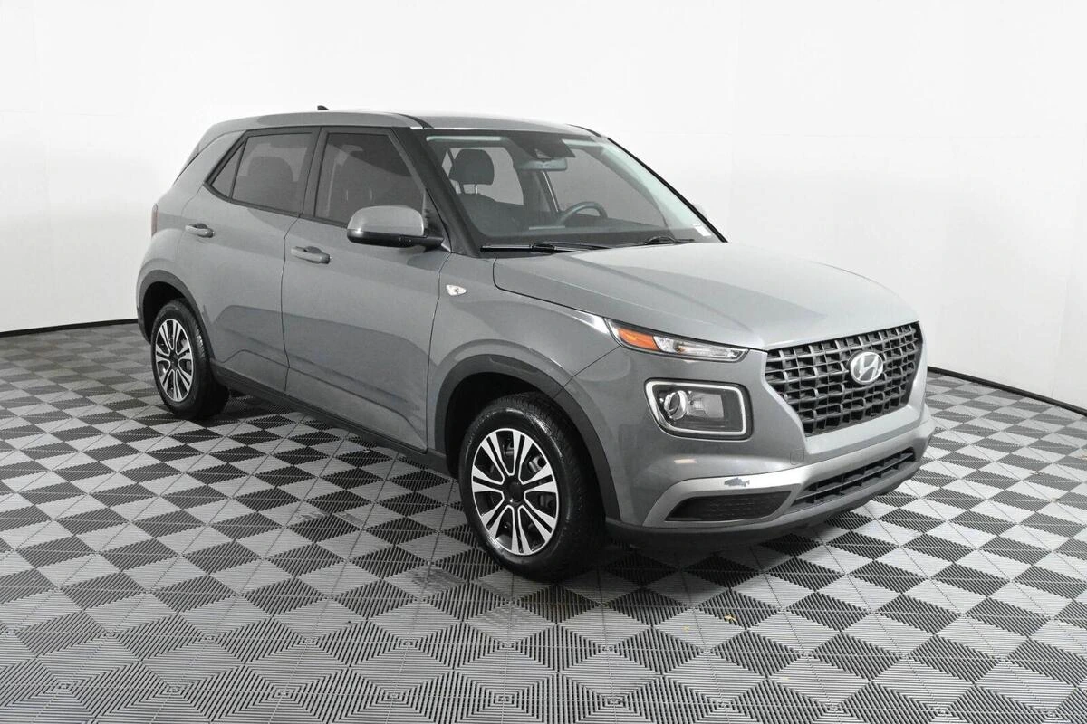 2020 Hyundai Venue SE