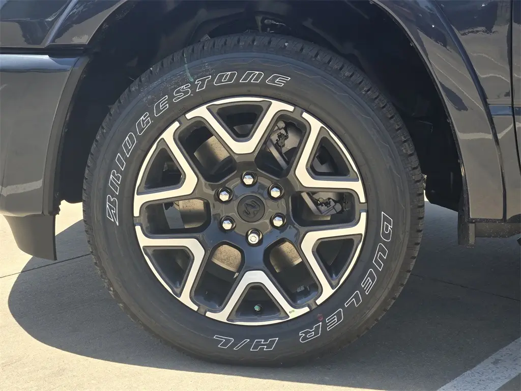 2026 Ram 1500 Laramie photo 7
