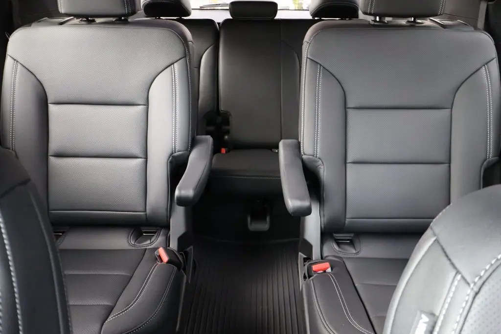 2026 Chevrolet Traverse 2LT photo 32