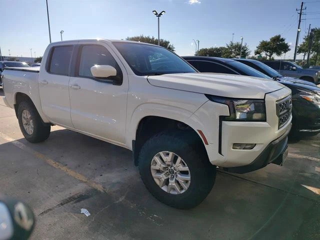 2022 Nissan Frontier SV Crew Cab 4X4 SWB's photo