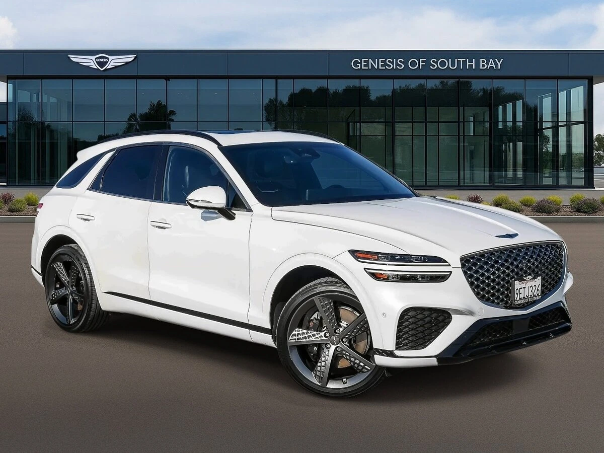 2023 GENESIS GV70 Standard's photo