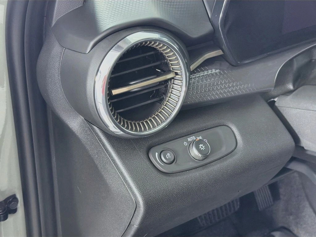 2026 Chevrolet Trax Activ - Photo 10