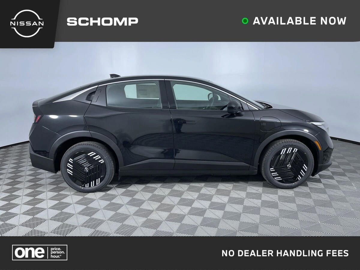 2026 Nissan Leaf S+'s photo