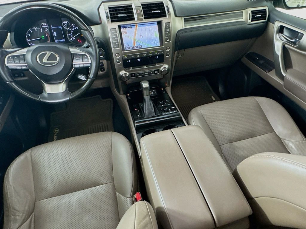 2020 Lexus GX LUXURY - Photo 28