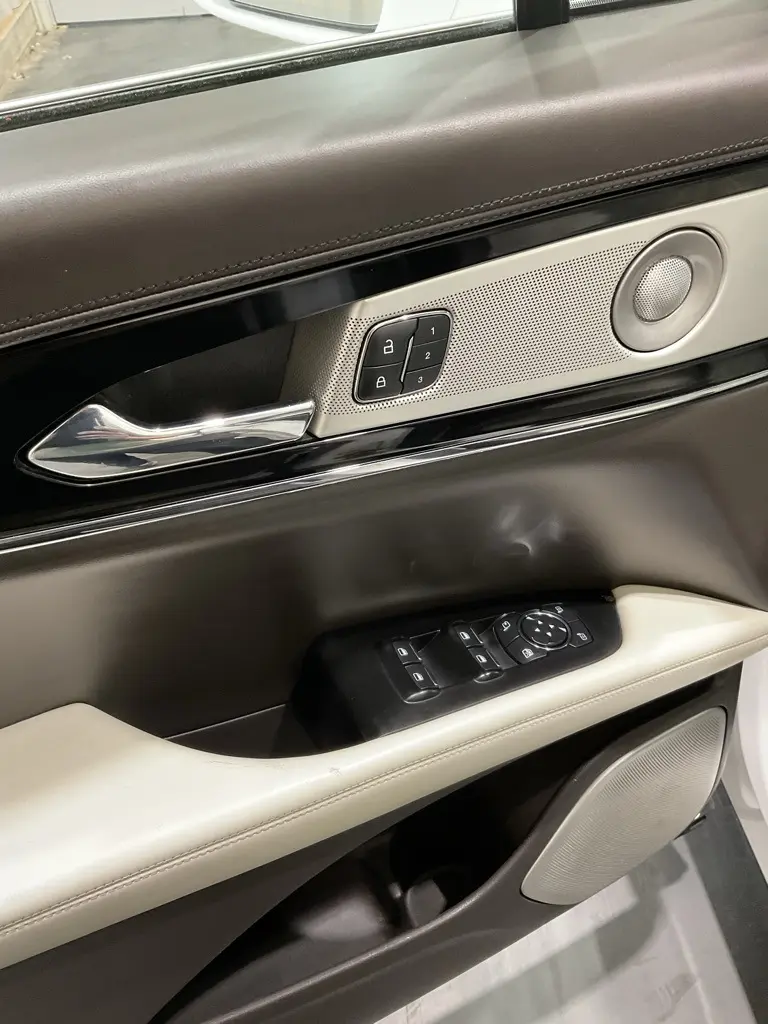 2021 Lincoln Nautilus Black Label photo 4