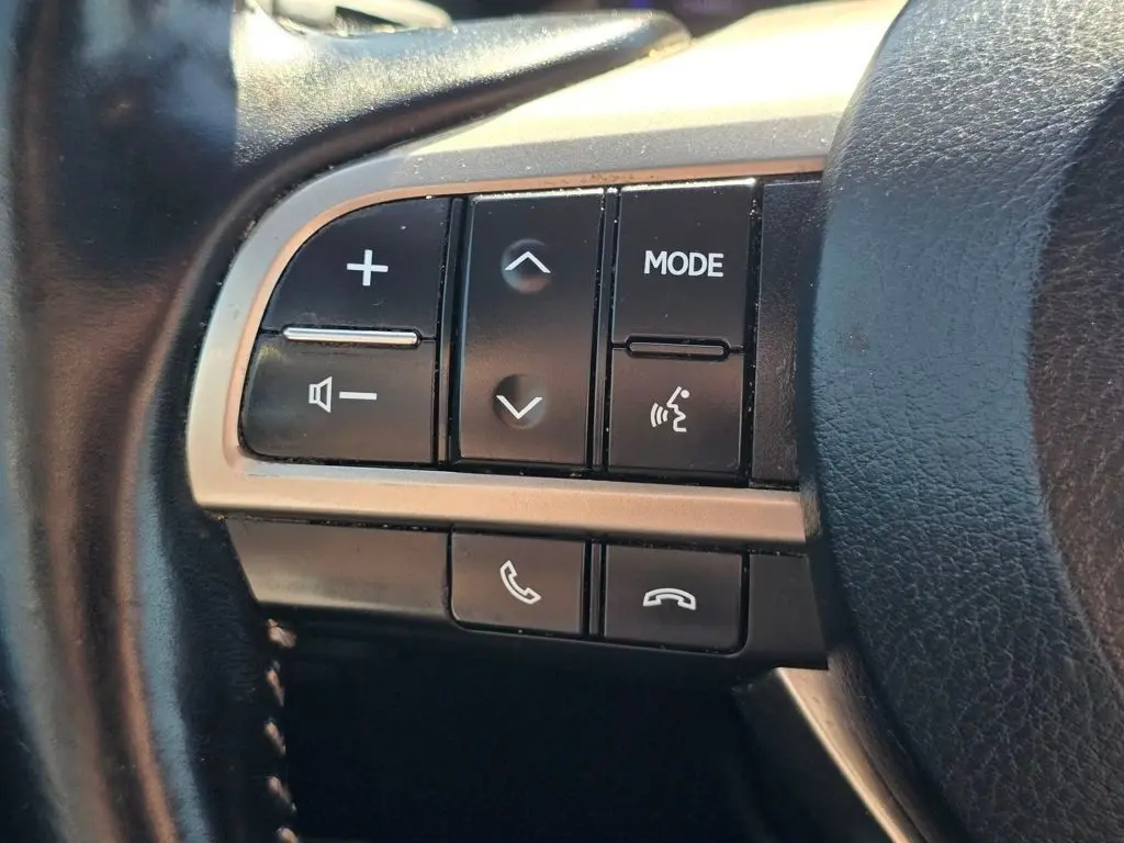 2018 Lexus ES 300h photo 31