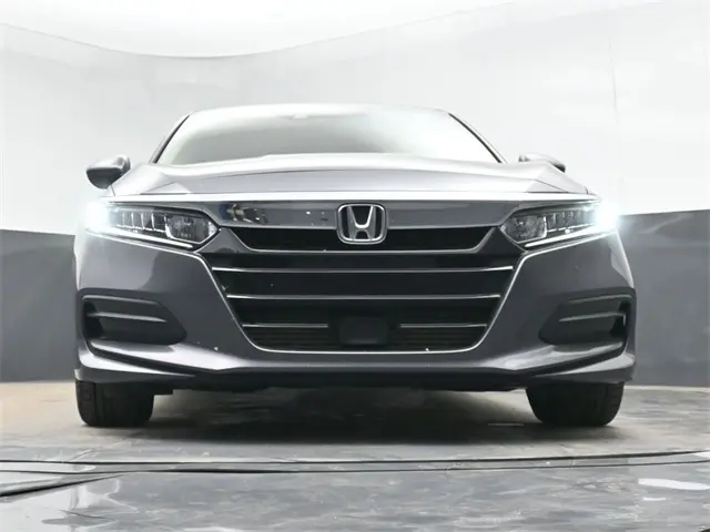 2018 Honda Accord LX photo 34