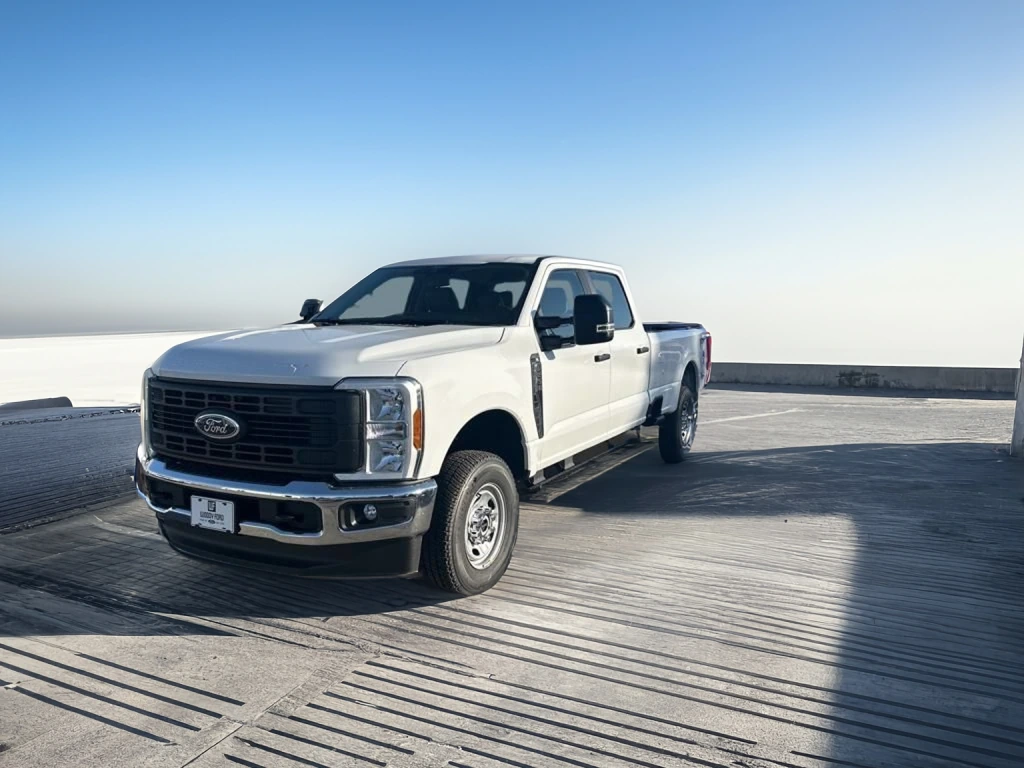 2026 Ford F-250 Super Duty XL's photo