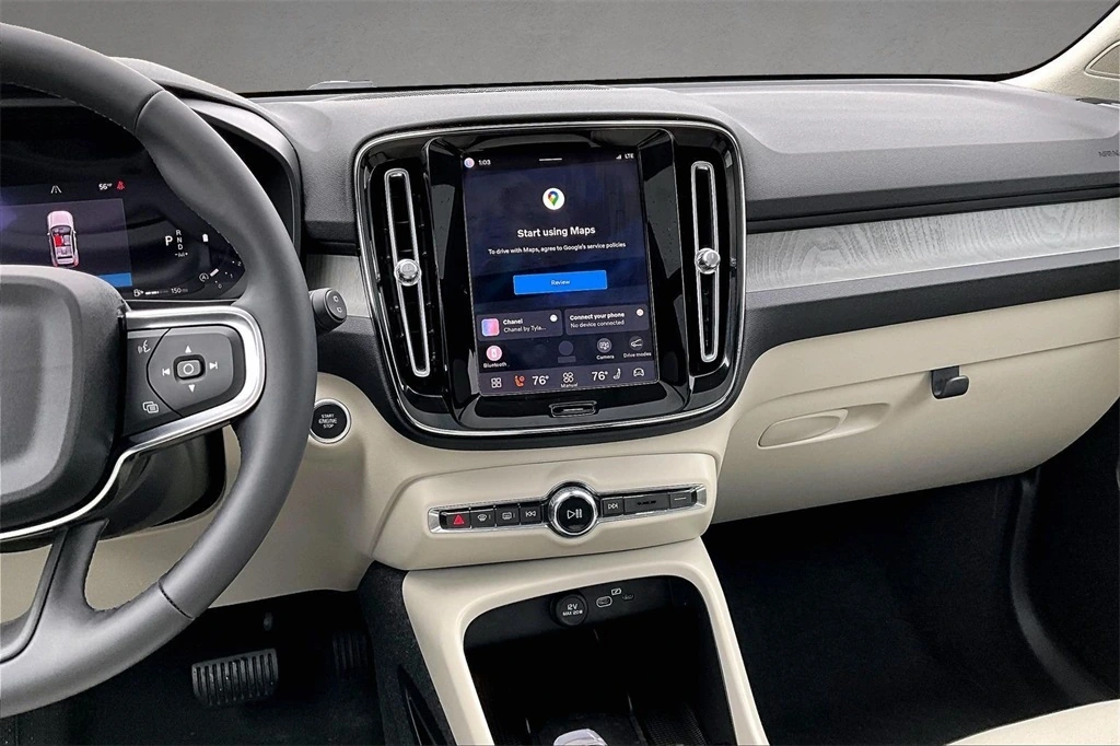 2024 Volvo - image 9