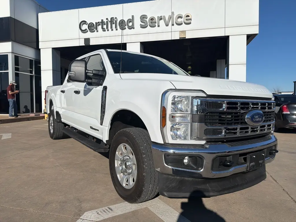 2024 Ford F-250 Super Duty XLT's photo