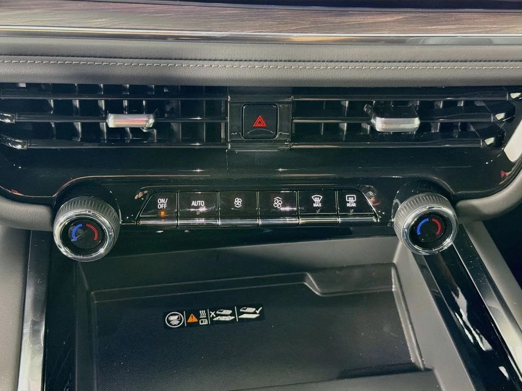 2026 Chevrolet Tahoe Z71 - Photo 16
