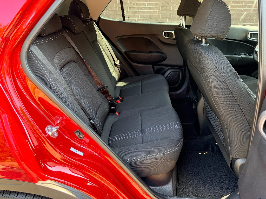 2025 Hyundai Venue SEL - Photo 24