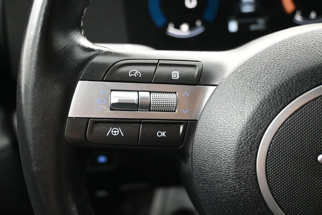 2025 Hyundai Kona SEL - Photo 19