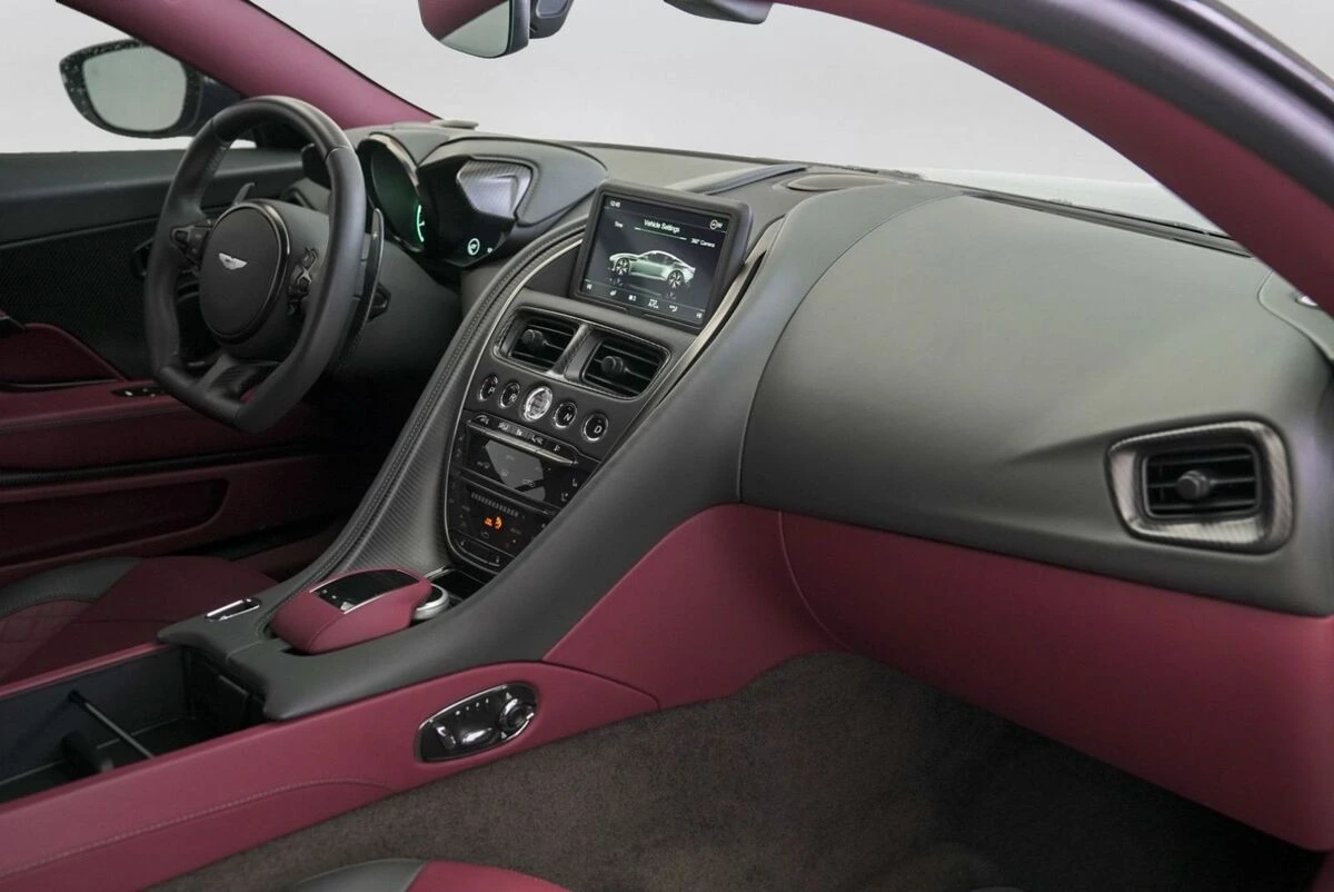 2023 Aston Martin DBS Base - Photo 36