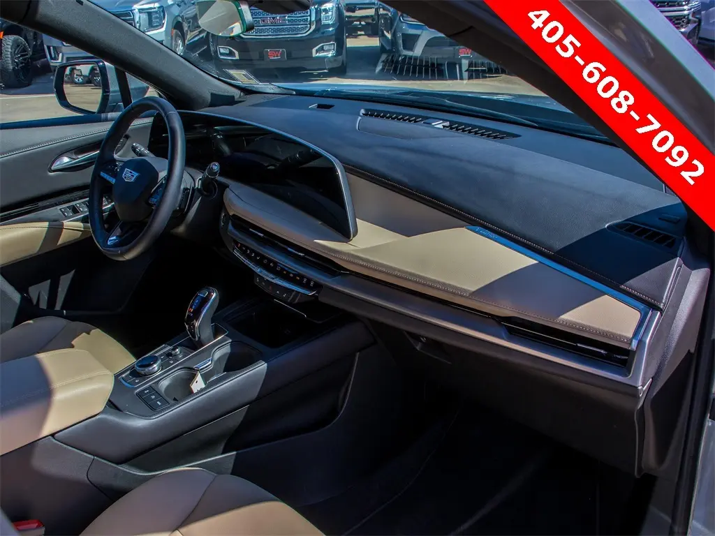 2024 Cadillac XT4 Luxury photo 12