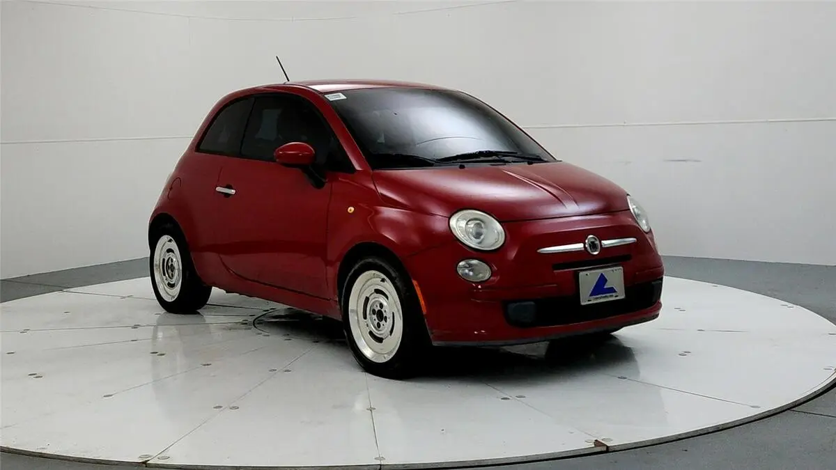 2012 FIAT 500 Pop's photo
