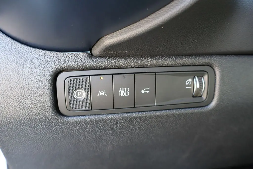 2026 Chevrolet Equinox LT photo 12