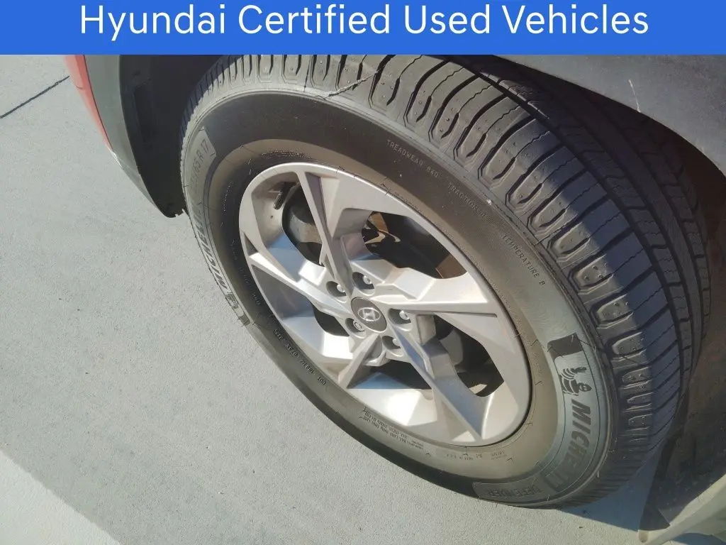 2022 Hyundai Tucson SE photo 13
