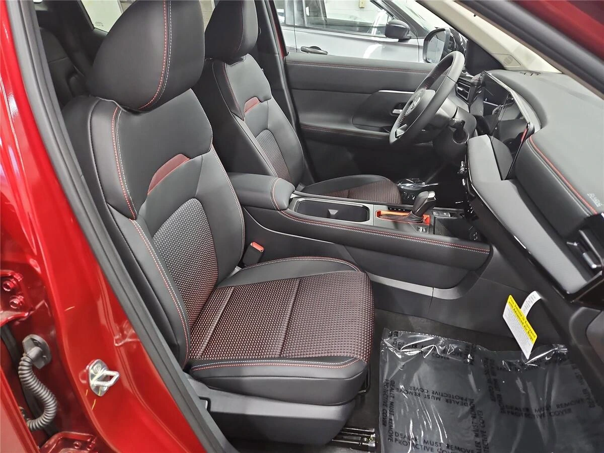 2026 Nissan KICKS SR AWD - Photo 9