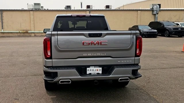 2026 GMC Sierra 1500 Denali - Photo 8