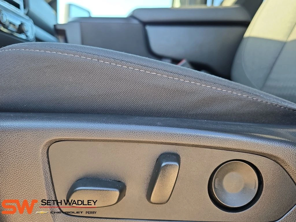 2025 Chevrolet Silverado 3500HD LT - Photo 28