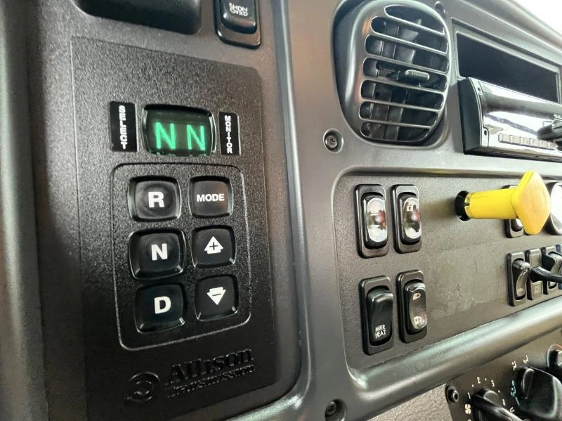 2018 Freightliner 114SD - image 20