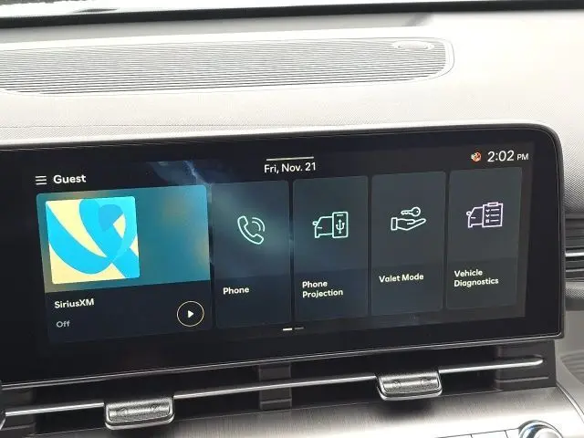 2026 Hyundai Kona SEL photo 4