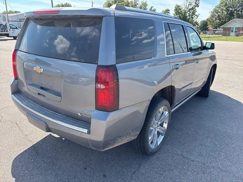 2018 Chevrolet Tahoe Premier photo 4