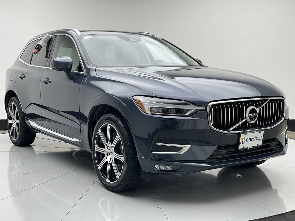2020 Volvo - image 7