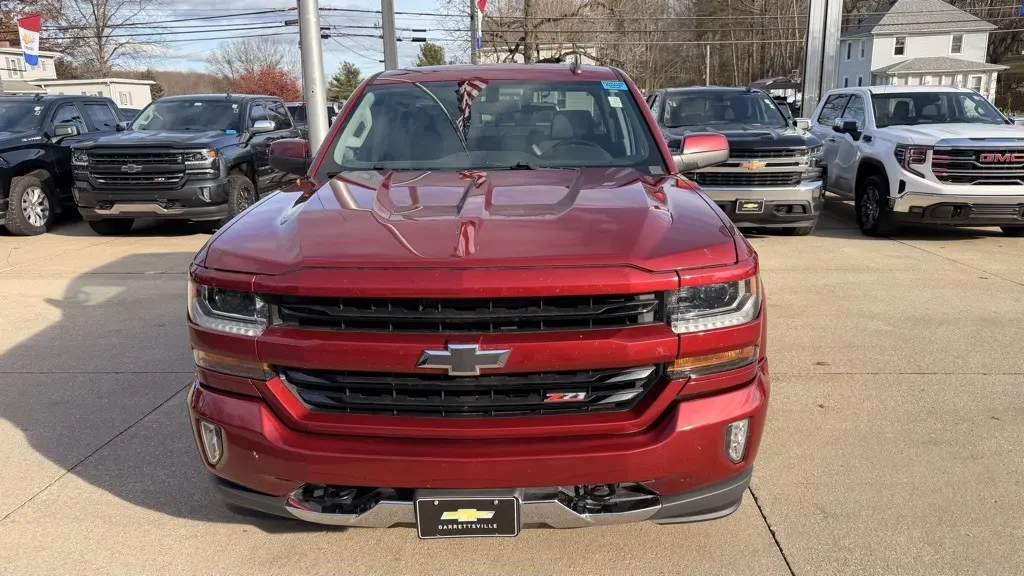 2018 Chevrolet Silverado 1500 LT2 photo 3