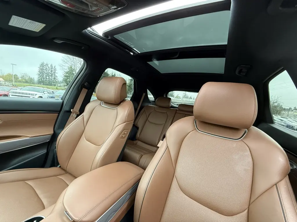 2024 Genesis GV70 2.5T Advanced Select photo 4