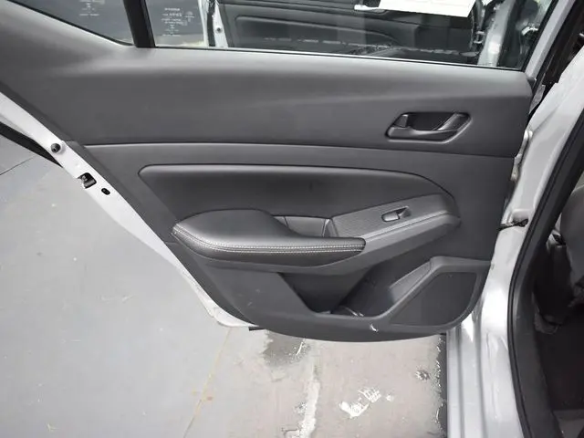 2024 Nissan Altima 2.5 SV photo 10
