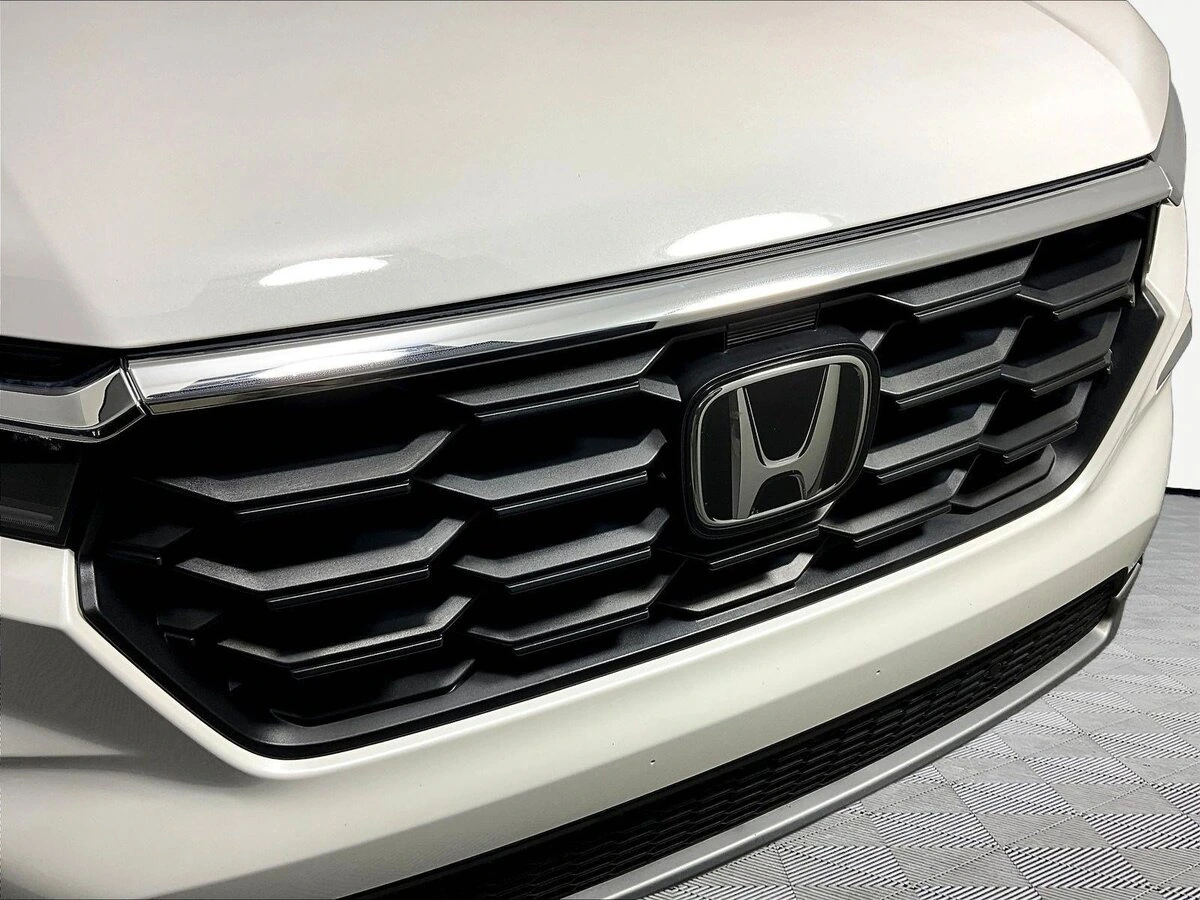 2025 Honda Pilot EX-L - Photo 32