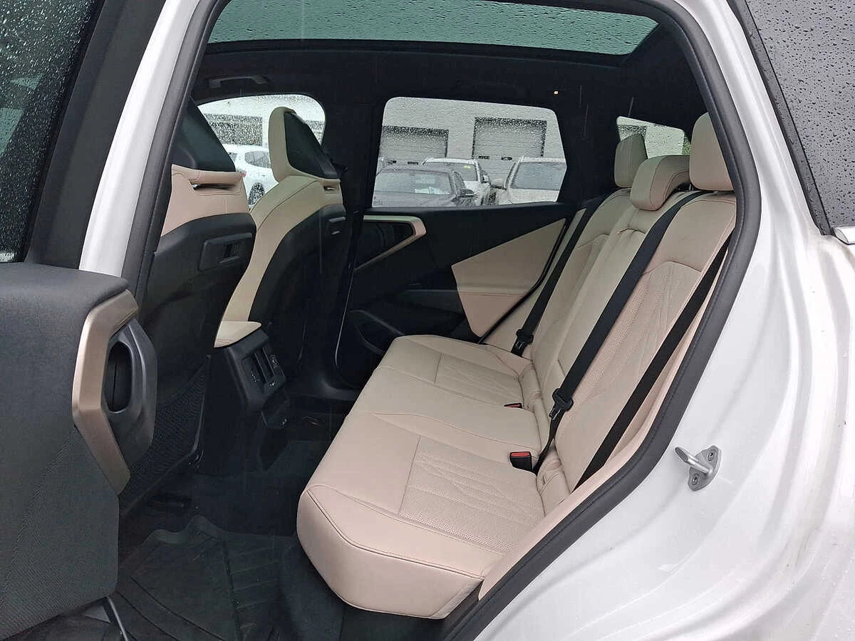 2025 BMW X3 30 - Photo 10